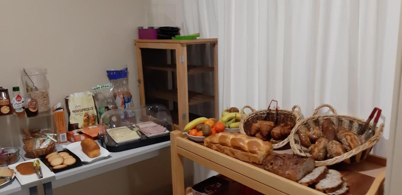 Logis Hotel Restaurant Le Relais De L'Abbaye Saint-Evroult-Notre-Dame-du-Bois 외부 사진