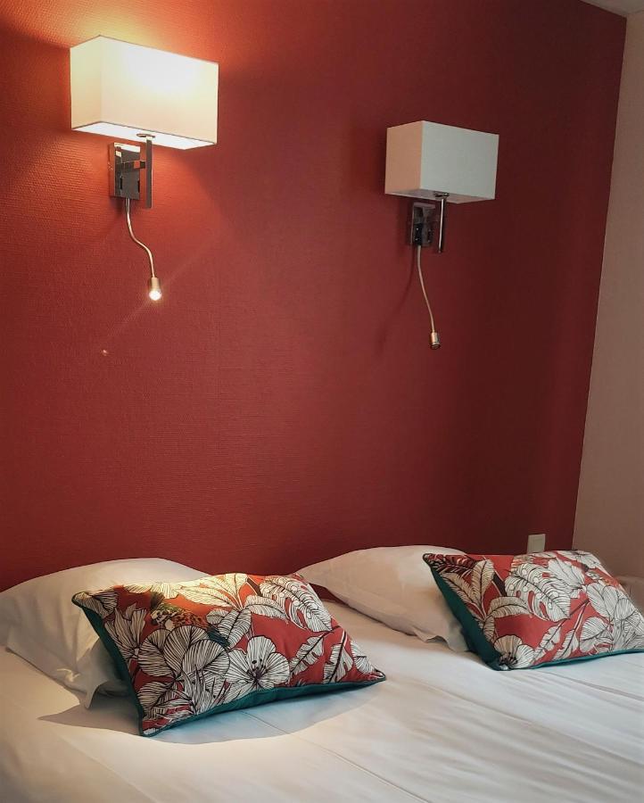 Logis Hotel Restaurant Le Relais De L'Abbaye Saint-Evroult-Notre-Dame-du-Bois 외부 사진